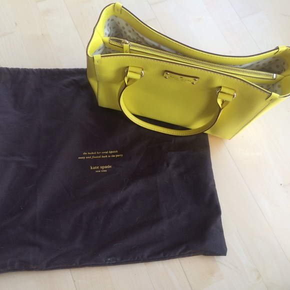 π3x HP π Kate Spade Wellesley Tote - Picture 3 of 5