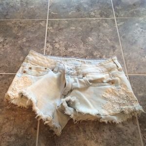 American Eagle Crochet side shorts