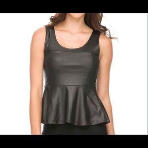 Black pleated top