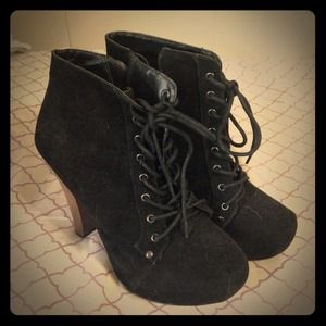 Black suede Booties