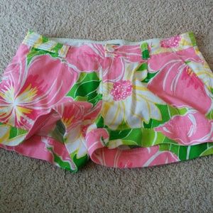 Lilly Pulitzer size 6 shorts