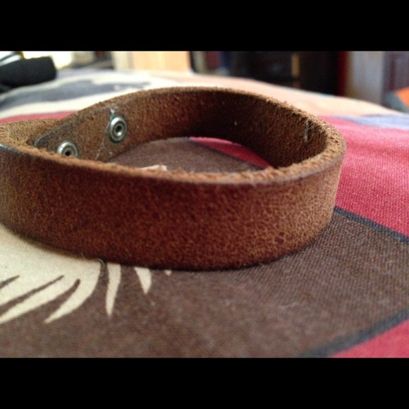 Real leather bracelet from American eagle