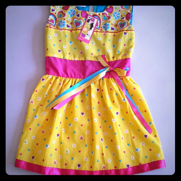 Girls clothing