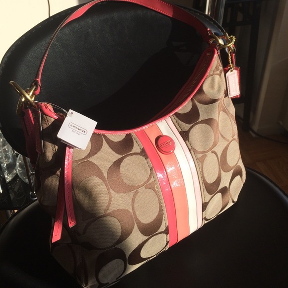 COACH Handbags - Coach hobo   NWT