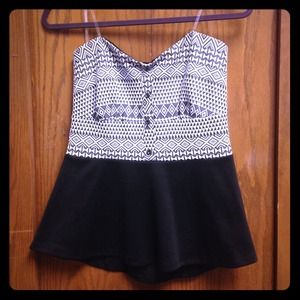NWT Black& White Aztec Print Peplum Top