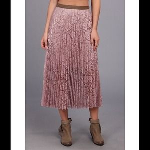 HOST PIC 💃💃NWOT Free People lace Maxi skirt!