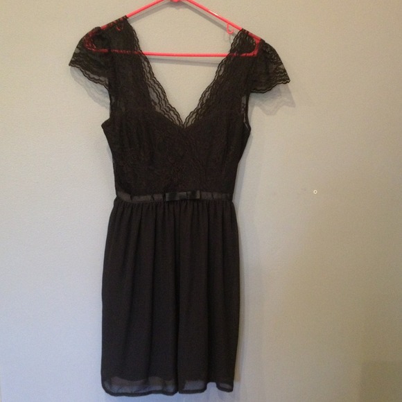 Black lace dress