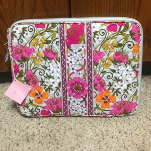 NWT Vera Bradley Laptop Cover