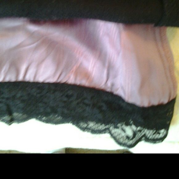 EXPRESS Black textured fitted skirt - Picture 3 of 4