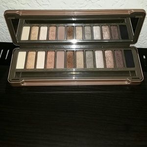 Urban decay Naked 2