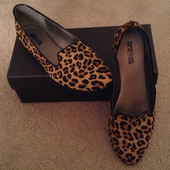 kenneth cole leopard flats