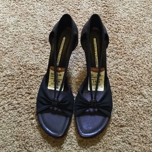Donald J Pliner sandals