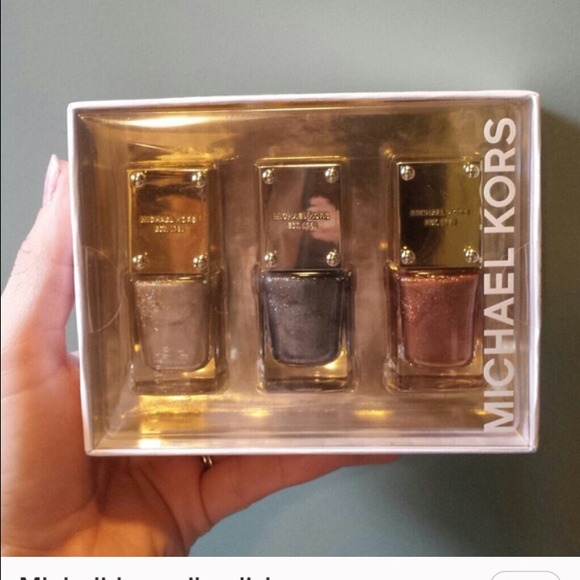 MK holiday nail polish gift set