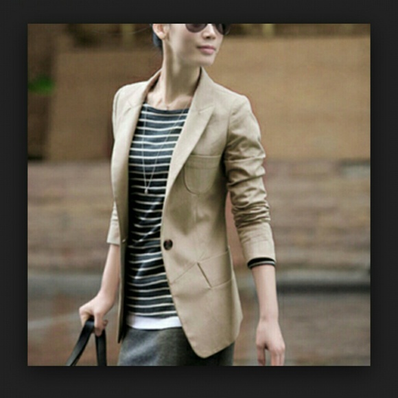 Cute khaki blazer