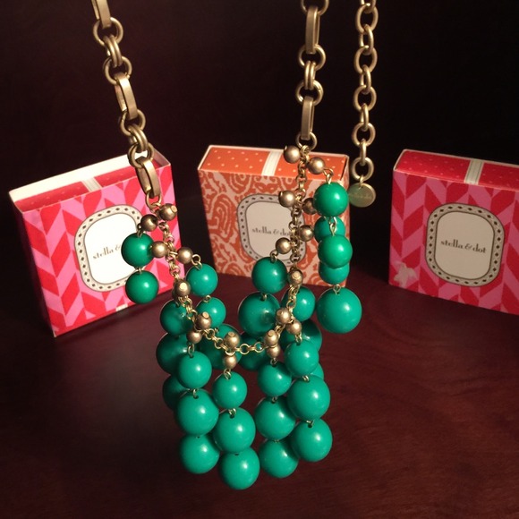 Stella & Dot statement necklace