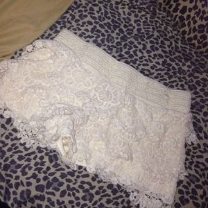 Lace shorts !!!