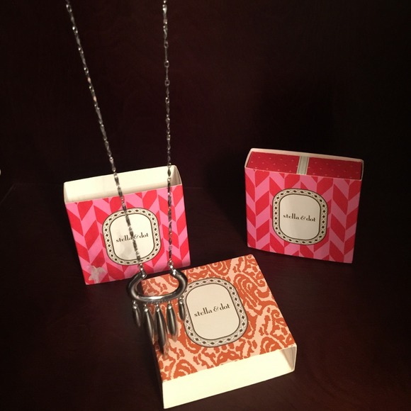 Stella & Dot necklace