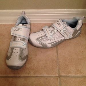 Cycling shoes