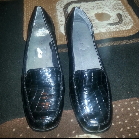 Woman shoes