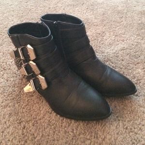 Black ankle booties
