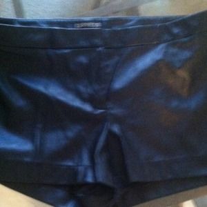 HOTT EXPRESS PLEATHER SHORTS