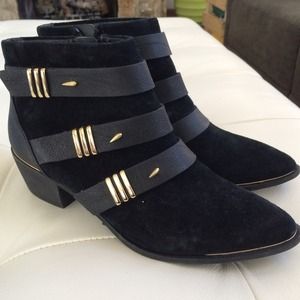 Sam Edelman black suede booties