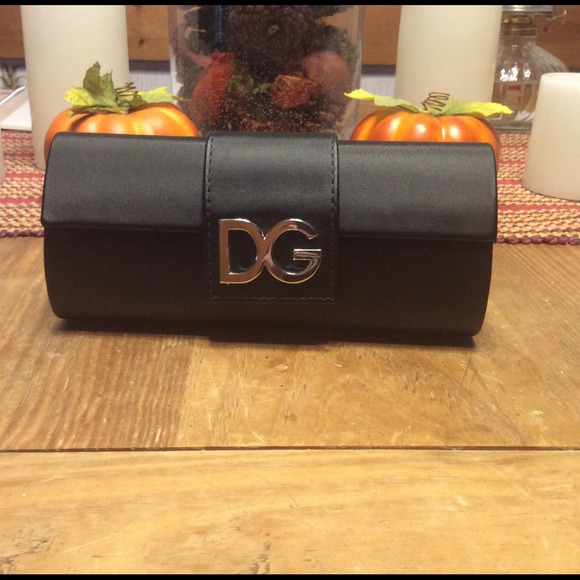 Glasses case