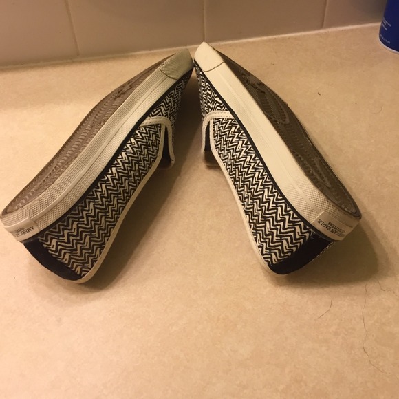 American Eagle - Picture 3 of 4