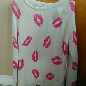 Kissy sweater