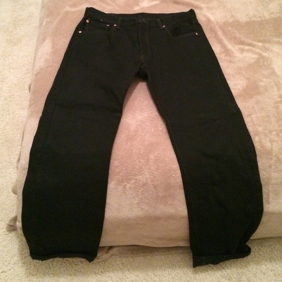 Men's black Levi jeans