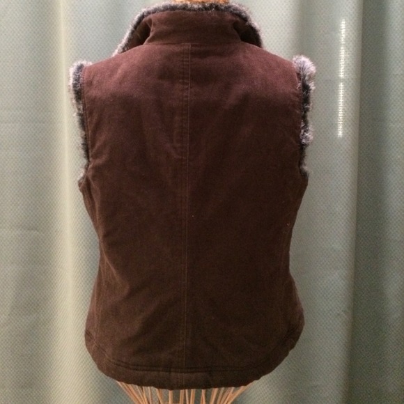 Brown corduroy vest with faux fur lining - Picture 2 of 4