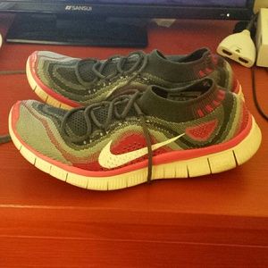 Nike fly knit free