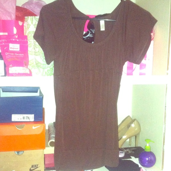 Brown top.