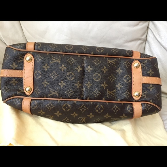 SOLD!! Authentic Louis Vuitton Stresa - Picture 3 of 8