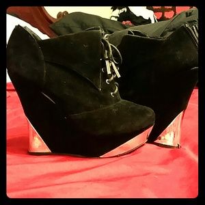Black booties with silver deatial