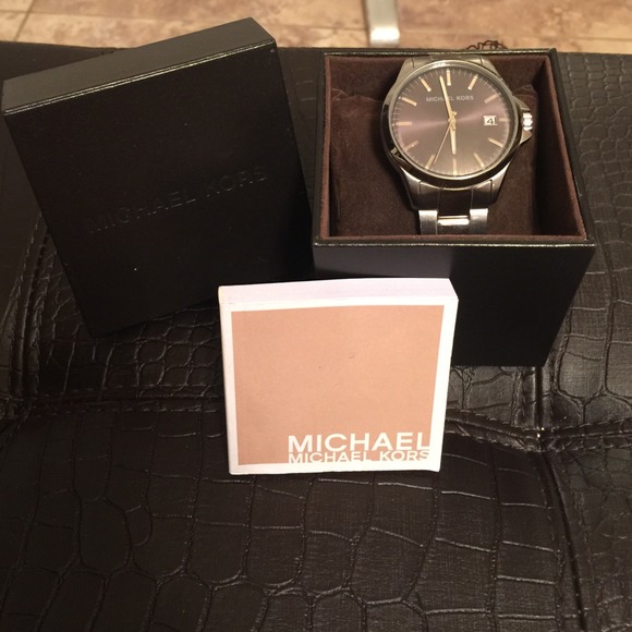 Michael Kors Watch COMES IN ORIGINAL BOX!