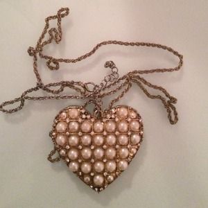 Gold Heart Chain w/ Pearls