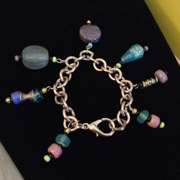👧🏻‼️SALE‼️Fun Funky Bracelet