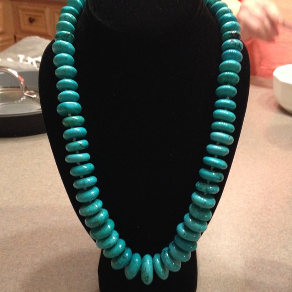Graduated turquoise necklace!