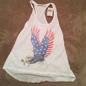 Lucky brand tank top with American eagle on it