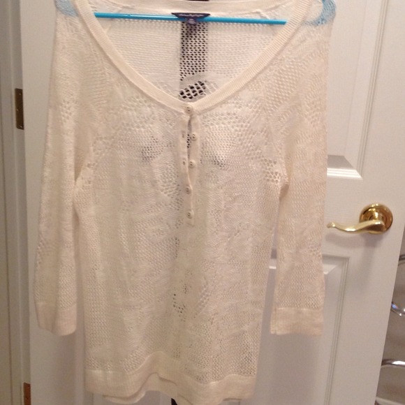 AE outfitters sweater. Size medium.