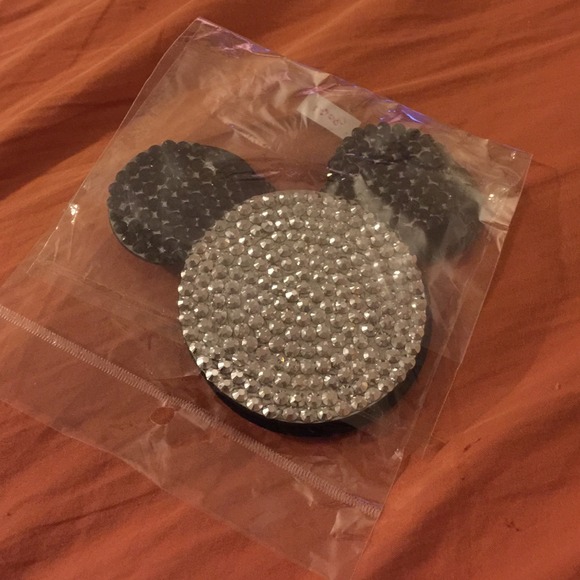 Mickey Mouse earrings - Picture 4 of 4