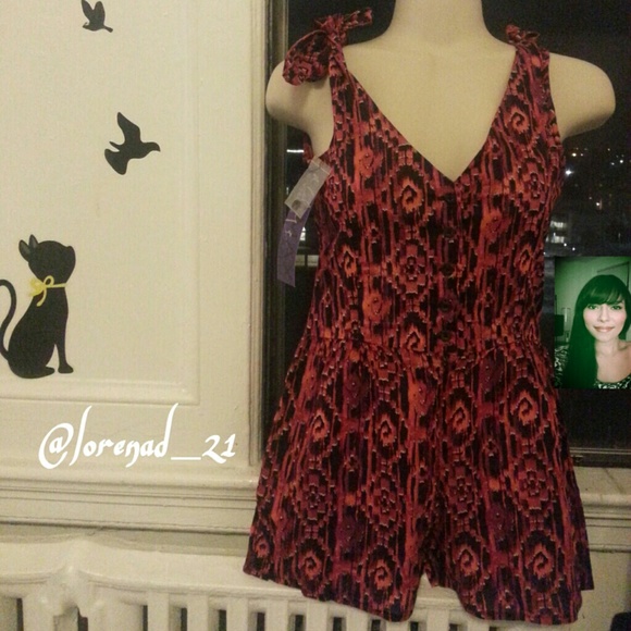 Max Azria Other - HP♥Max Azria Romper