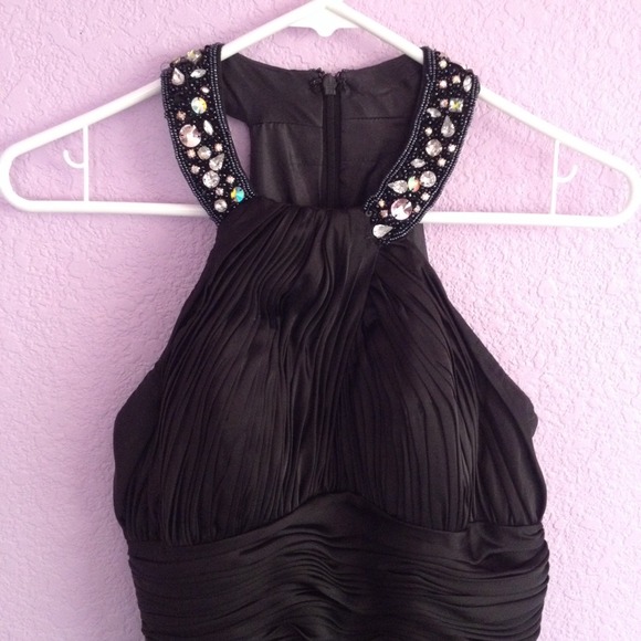 Long, black halter neckline prom dress (FAR RIGHT) - Picture 2 of 3