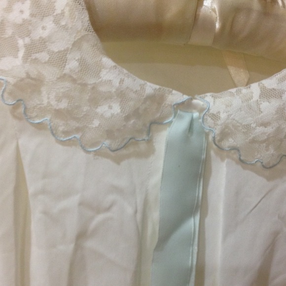Bed jacket - Picture 2 of 4
