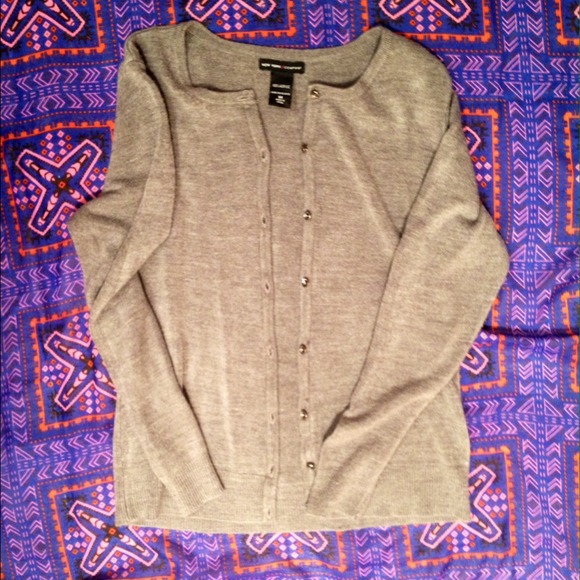 Grey cardigan