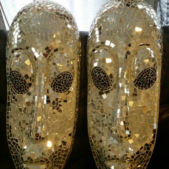 Mirror masks 2 or them