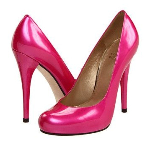 Stuart Weitzman Hello Fuchsia Quasar Pump