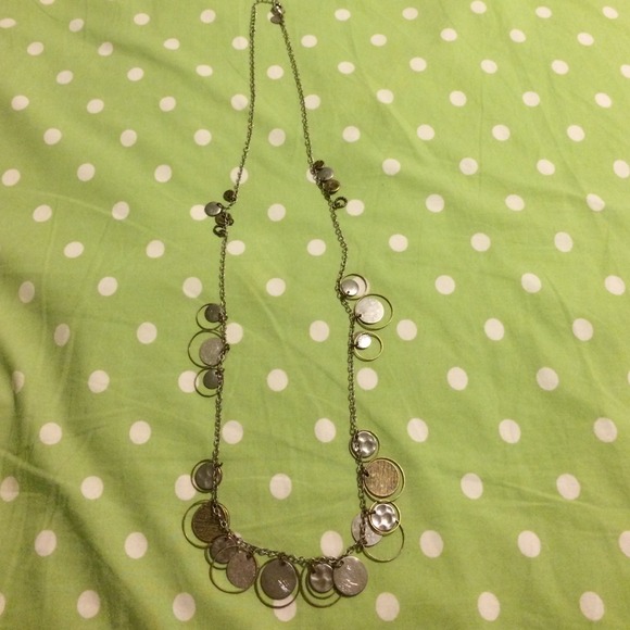Long fashionable necklace