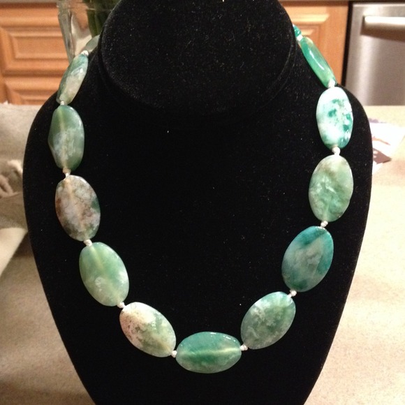 Green agate necklace 💚